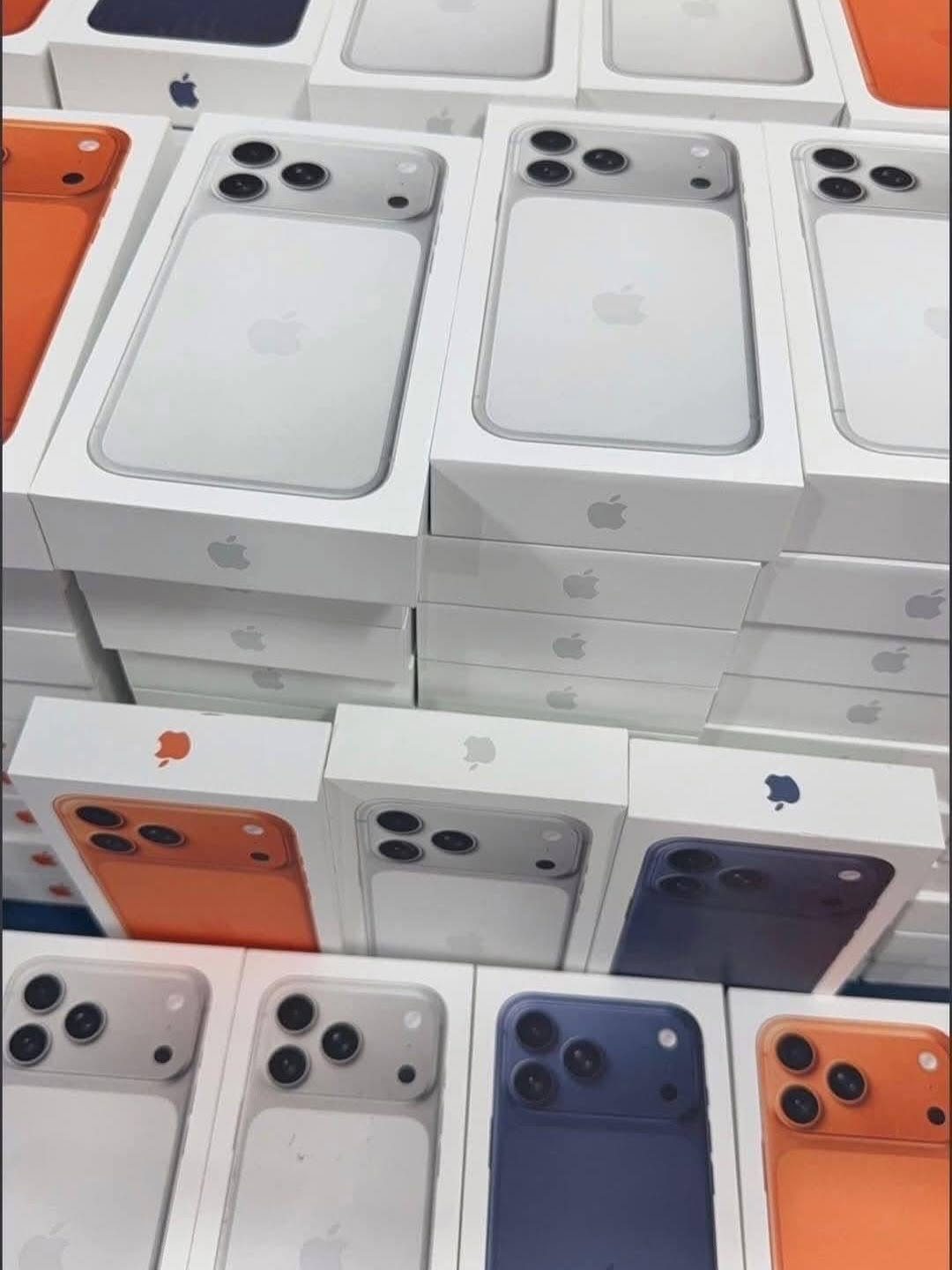 www.wholesaletechz.com new Apple iPhone, Samsung, Drones, Graphic cards, Sony PS5